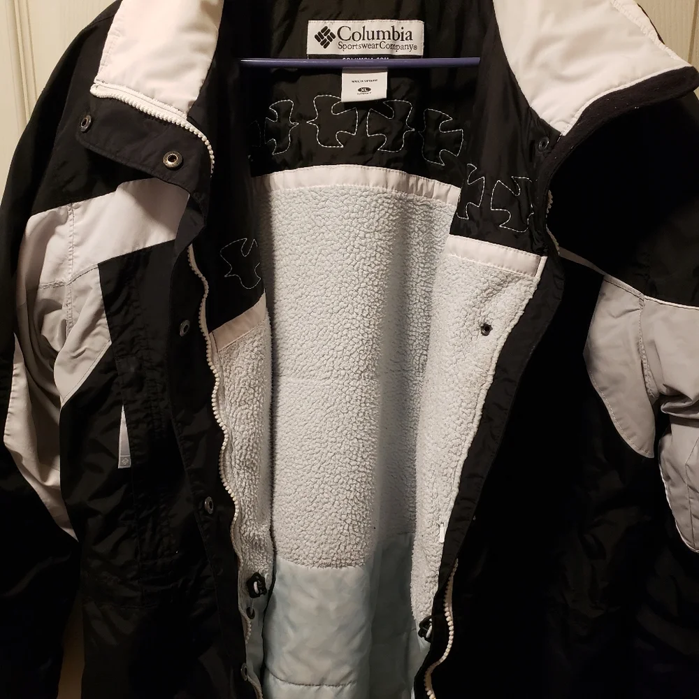 Columbia Women's Winter Jacket XL blk - Picture 6 of 15